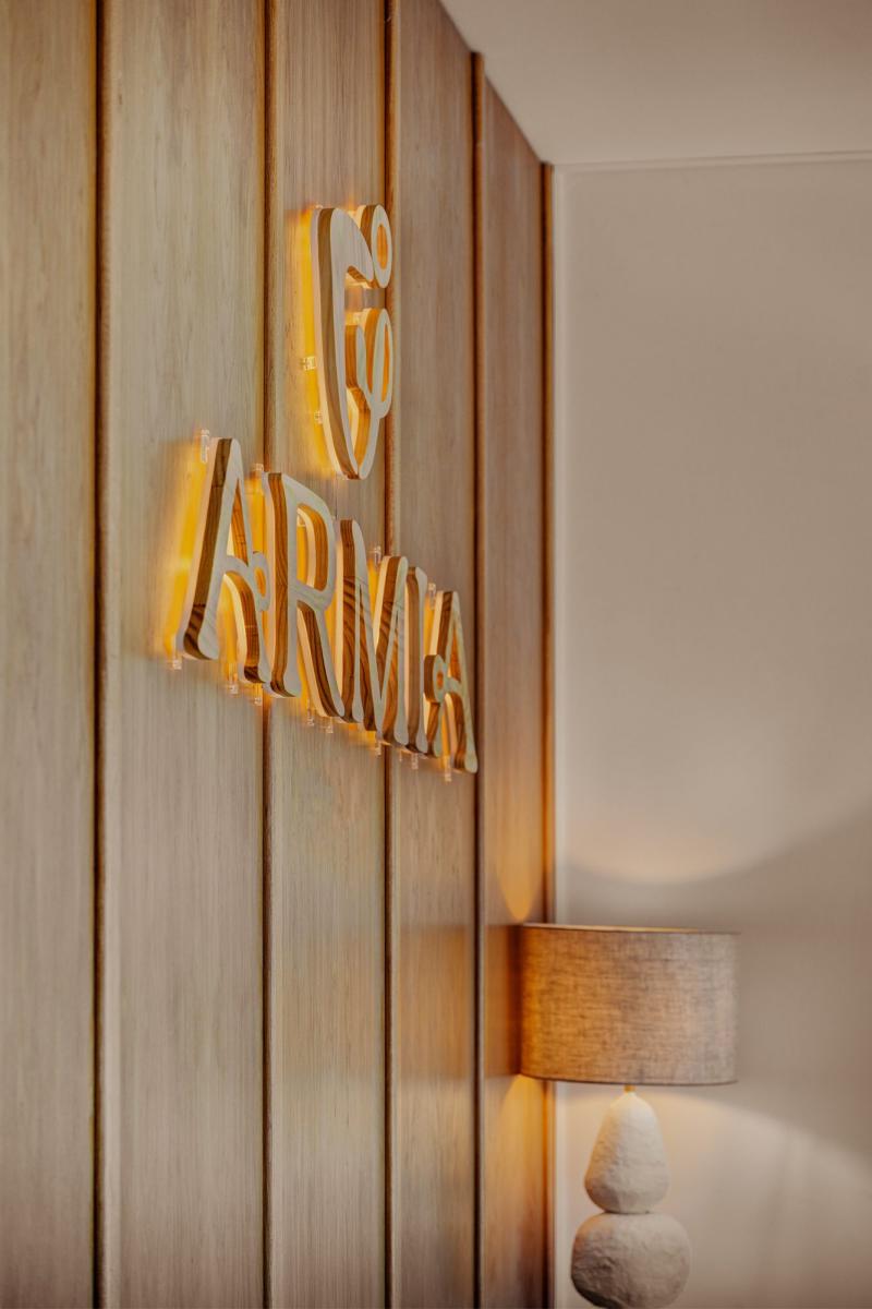 Reception logo detail, Armia Experience Hotel, Sýros