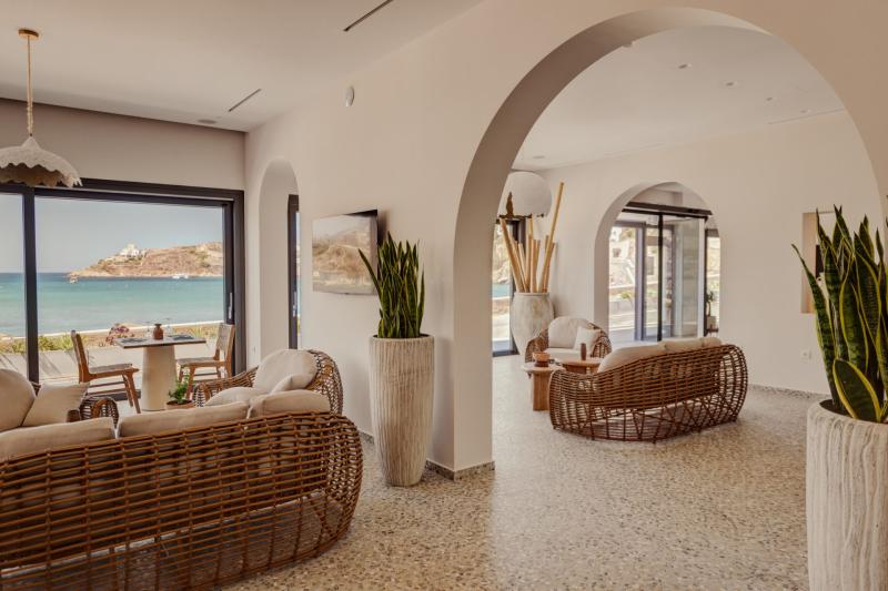 Waiting area with view, Armia Experience Hotel, Sýros