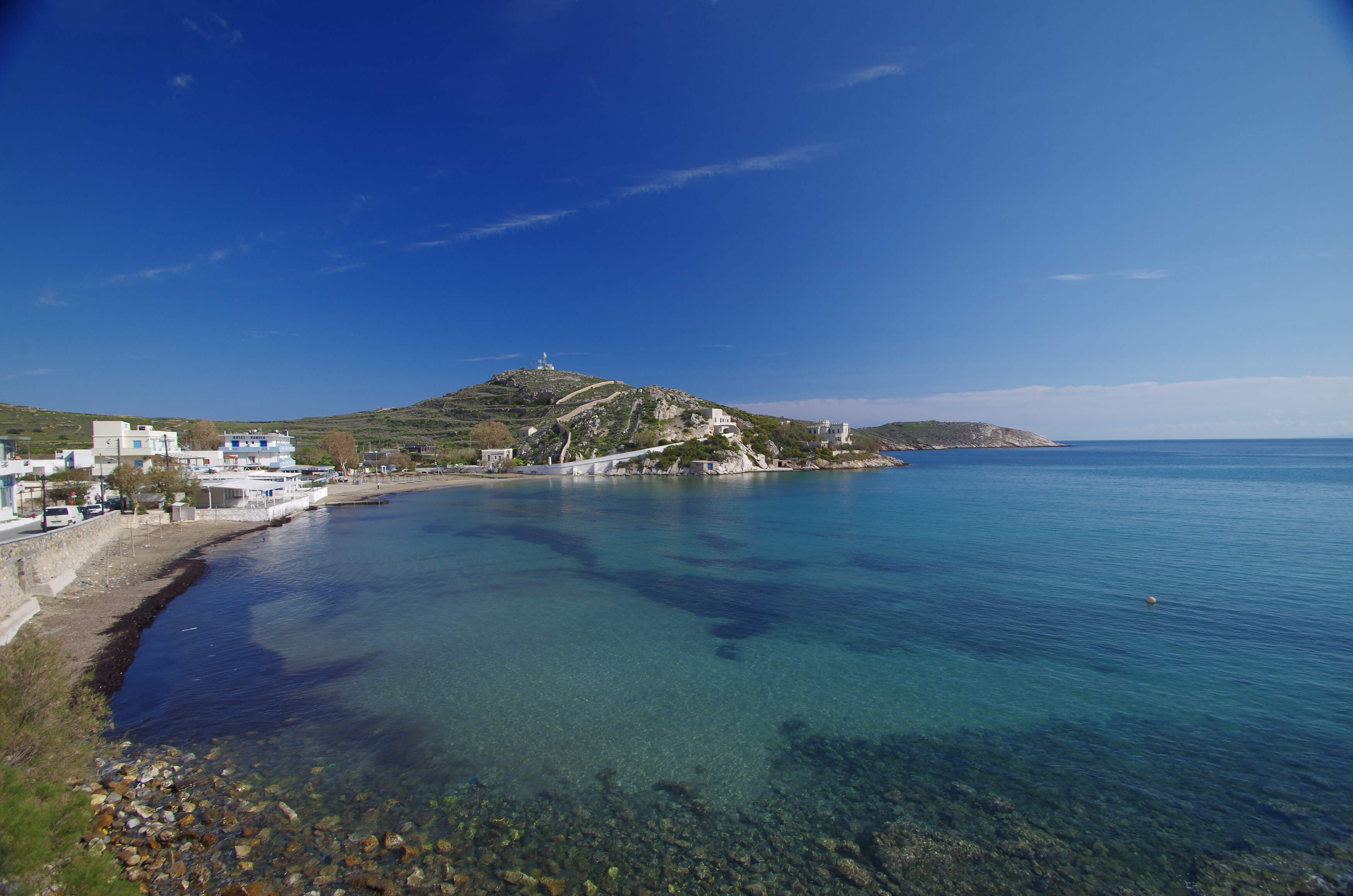 Παραλία Βάρης, Σύρος — μπροστά από το Armia Experience Hotel